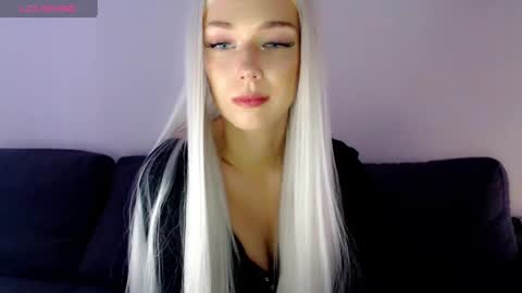 Snapshot of pervyblonde chatting on January 3, 2025, 11:35 am Isabella online show from January 3, 2025, 11:35 am