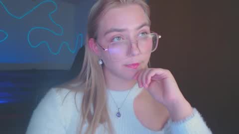 Snapshot of petalkiss chatting on October 5, 2025, 6:17 pm petalkiss online show from October 5, 2025, 6:17 pm