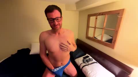 Pete online show from November 30, 2025, 4:05 am