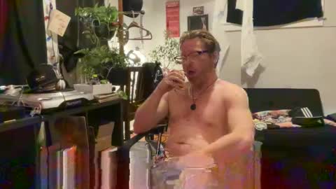 Snapshot of petehaze484617 chatting on November 15, 2025, 10:26 pm Pete Haze online show from November 15, 2025, 10:26 pm