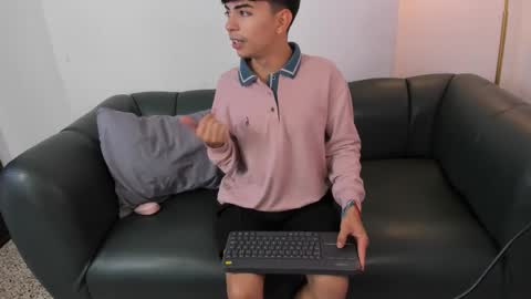 Peter online show from November 25, 2025, 6:30 pm