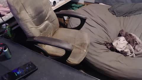 peterbeater2 online show from December 24, 2024, 10:22 am