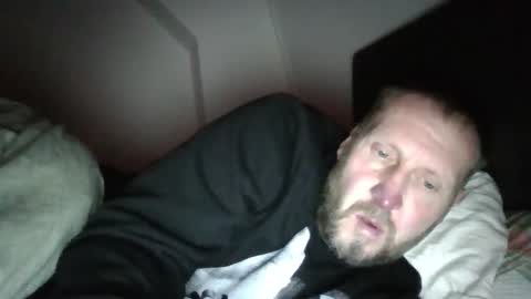 jelle online show from April 3, 2026, 3:54 pm