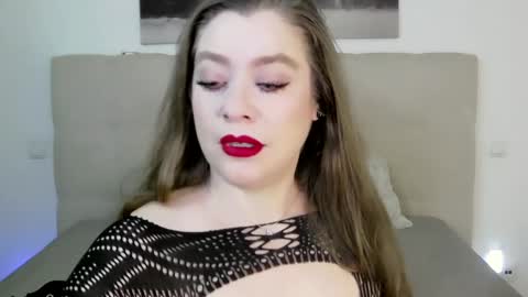 Peters Emily online show from February 6, 2025, 12:05 pm