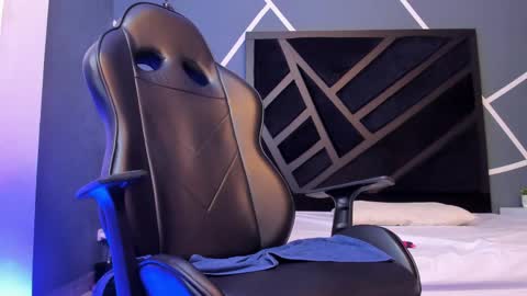 PETES EVANS new account online show from February 23, 2025, 6:45 pm