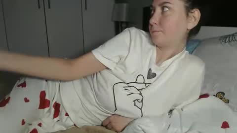 Snapshot of petite_danielle chatting on November 8, 2025, 1:22 pm petite_danielle online show from November 8, 2025, 1:22 pm