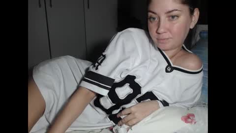 petite_danielle online show from December 2, 2025, 12:27 am