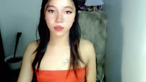 petite_mary69 online show from March 26, 2026, 5:02 am