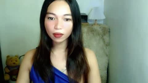 petite_mary69 online show from April 7, 2026, 8:26 am