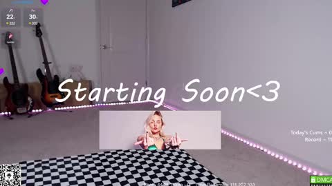 Snapshot of petitebrat chatting on February 14, 2025, 11:20 pm PiperAvery online show from February 14, 2025, 11:20 pm