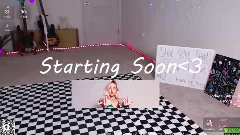 Snapshot of petitebrat chatting on March 1, 2025, 8:42 pm PiperAvery online show from March 1, 2025, 8:42 pm
