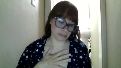 Snapshot of petitedoll30 chatting on May 3, 2026, 11:33 pm Petitedoll30 online show from May 3, 2026, 11:33 pm