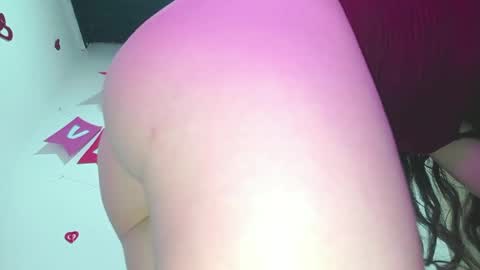 Snapshot of petiteivoryqueen chatting on February 3, 2025, 8:24 am danna online show from February 3, 2025, 8:24 am