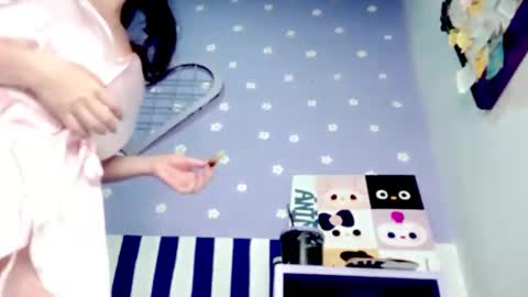 danna online show from April 11, 2026, 5:23 am