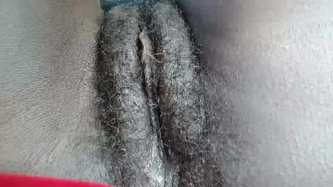 petiteme1 online show from January 21, 2025, 11:24 pm