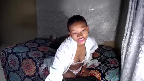 petitesammy online show from May 14, 2026, 5:09 pm
