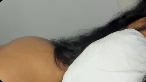 Snapshot of petitgirl_ chatting on February 15, 2025, 10:42 pm  J A S S  online show from February 15, 2025, 10:42 pm