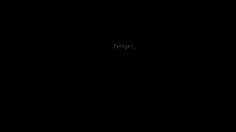 Snapshot of petitgirl_ chatting on October 9, 2025, 2:31 am  J A S S  online show from October 9, 2025, 2:31 am
