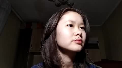 Snapshot of petronilayoshimori chatting on November 24, 2025, 12:05 pm Hello Viola here online show from November 24, 2025, 12:05 pm