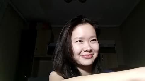 Snapshot of petronilayoshimori chatting on November 26, 2025, 1:34 pm Hello Viola here online show from November 26, 2025, 1:34 pm