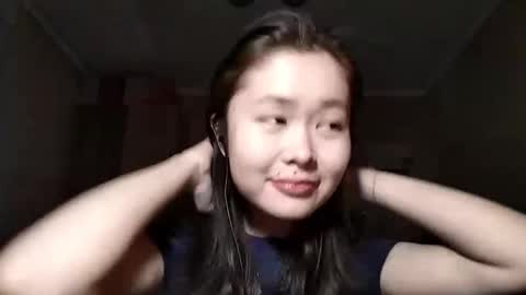 Snapshot of petronilayoshimori chatting on November 29, 2025, 12:41 pm Hello Viola here online show from November 29, 2025, 12:41 pm