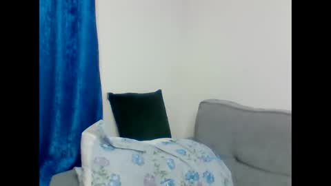 Arielle online show from November 8, 2025, 2:23 am