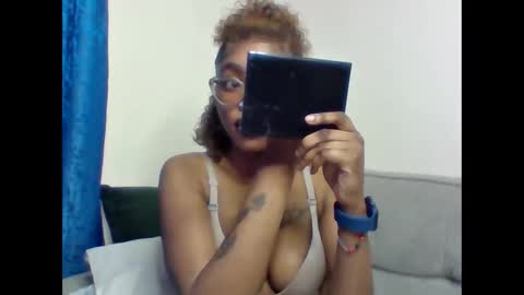 Arielle online show from February 20, 2026, 12:07 am