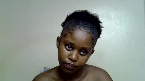 pettite_gal online show from April 23, 2026, 4:53 pm