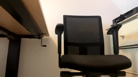 Dilf online show from December 2, 2024, 9:35 am