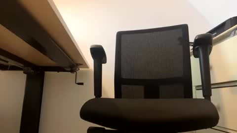 Dilf online show from December 10, 2024, 9:33 am