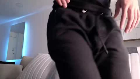 phantom_bigger1 online show from January 13, 2026, 2:00 pm