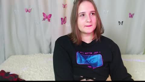 Snapshot of phantommira chatting on December 2, 2024, 8:44 pm phantommira online show from December 2, 2024, 8:44 pm