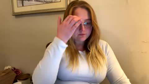 PhatAssBlond online show from January 29, 2025, 9:17 pm