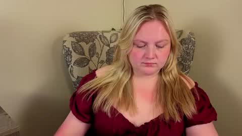 Snapshot of phatassblond chatting on July 5, 2026, 10:06 pm PhatAssBlond online show from July 5, 2026, 10:06 pm