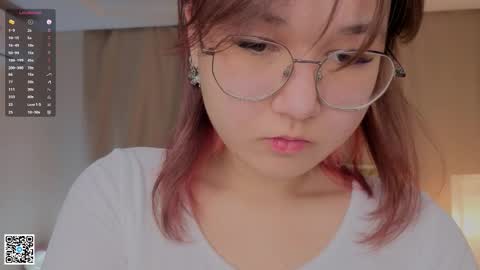 Snapshot of phebenogowski chatting on November 28, 2025, 4:15 am Jenny online show from November 28, 2025, 4:15 am