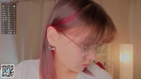 Snapshot of phebenogowski chatting on November 29, 2025, 4:15 am Jenny online show from November 29, 2025, 4:15 am