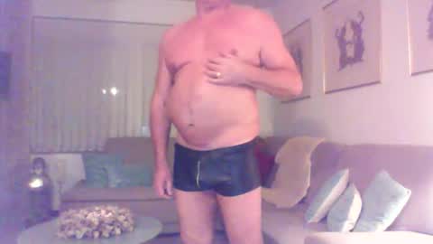 Phil online show from November 16, 2025, 5:29 pm