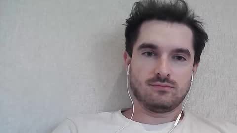 PhilipBorison online show from November 11, 2025, 11:21 am