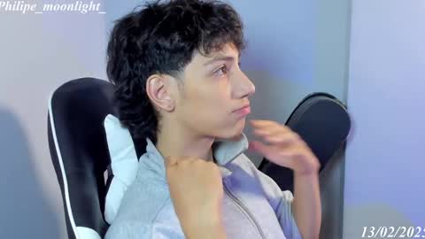 Phil.   INDEPENDENT MODEL online show from February 14, 2025, 4:15 am