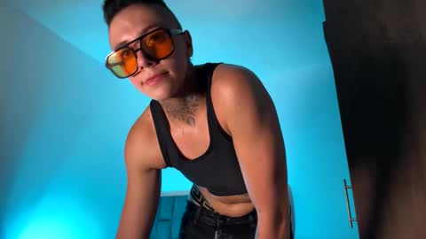 PHILLIP online show from April 21, 2026, 10:01 pm