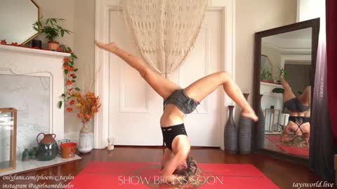 PHOENIX TAYLOR online show from December 26, 2024, 12:03 am