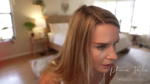 PHOENIX TAYLOR online show from September 25, 2025, 12:25 am