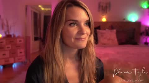 PHOENIX TAYLOR online show from November 21, 2025, 2:10 am