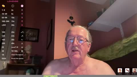 Snapshot of phrodeaux chatting on February 21, 2026, 5:19 am Phrodeaux online show from February 21, 2026, 5:19 am