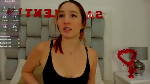 Snapshot of pia_johnson_ chatting on February 15, 2025, 2:47 am online show from February 15, 2025, 2:47 am
