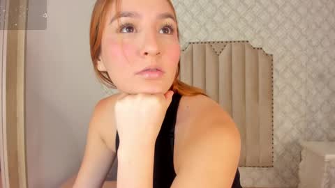 Snapshot of pia_johnson_ chatting on February 18, 2025, 11:00 am online show from February 18, 2025, 11:00 am