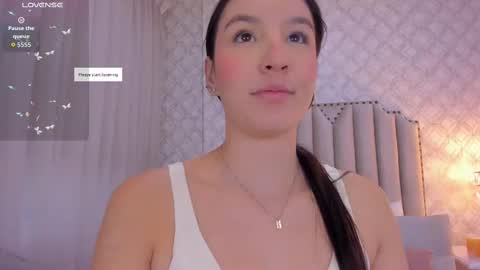 Snapshot of pia_johnson_ chatting on October 7, 2025, 11:18 am online show from October 7, 2025, 11:18 am