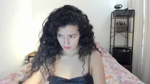 piama_burnss online show from December 10, 2024, 4:38 pm