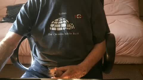 Snapshot of piavola chatting on June 18, 2026, 6:02 am piavola online show from June 18, 2026, 6:02 am