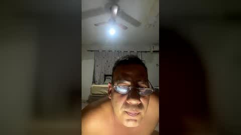 picadoce1975 online show from March 31, 2026, 6:47 am